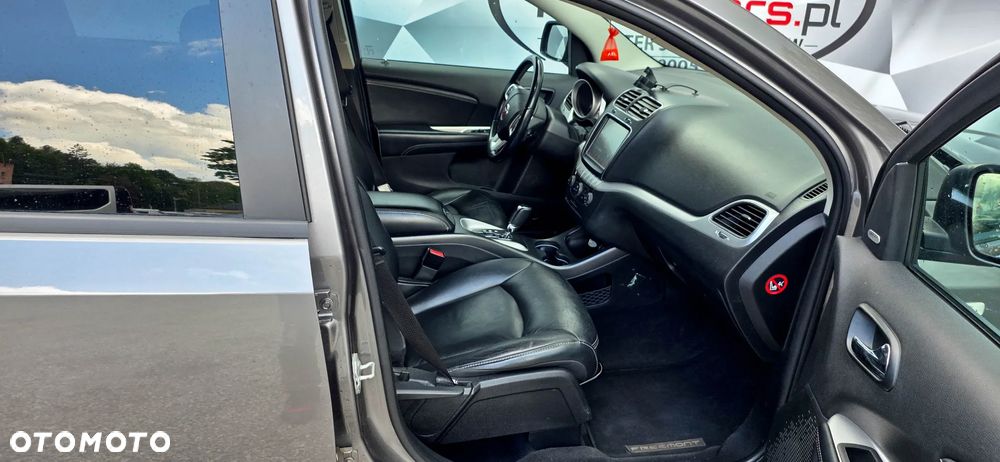 Fiat Freemont 2.0 Multijet 16V DPF Automatik Allrad Lounge - 19