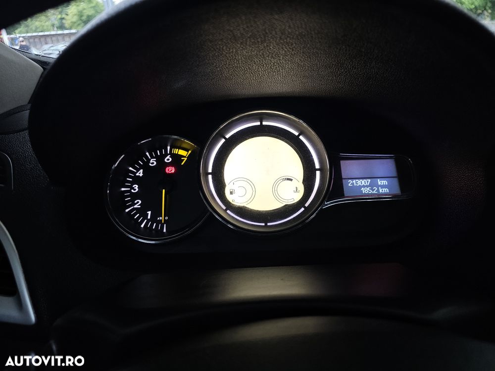 Renault Megane 1.6 16V Autthentique - 9