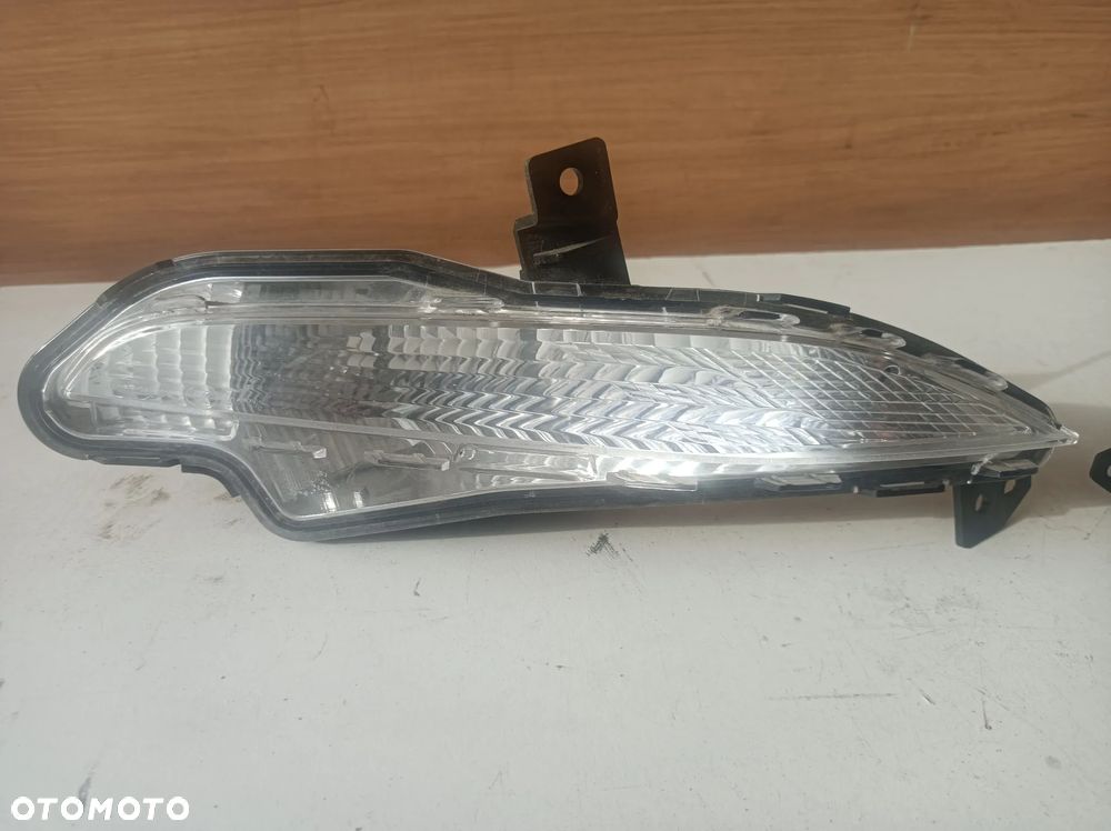 PEUGEOT 308 T9 14- KIERUNKOWSKAZ PRAWY LEWY 9678039280D 9678039380G - 2