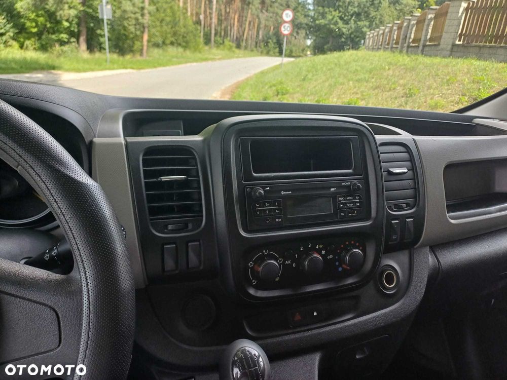 Renault Trafic - 8