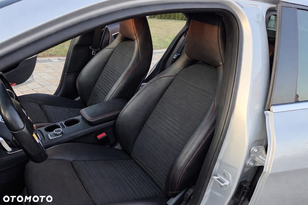 Mercedes-Benz Klasa A 180 d AMG Line 7G-DCT - 11