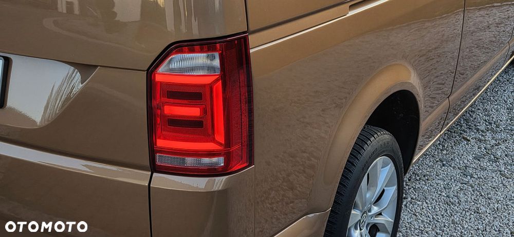 Volkswagen Caravelle 2.0 TDI L2 Comfortline 4Motion DSG - 17