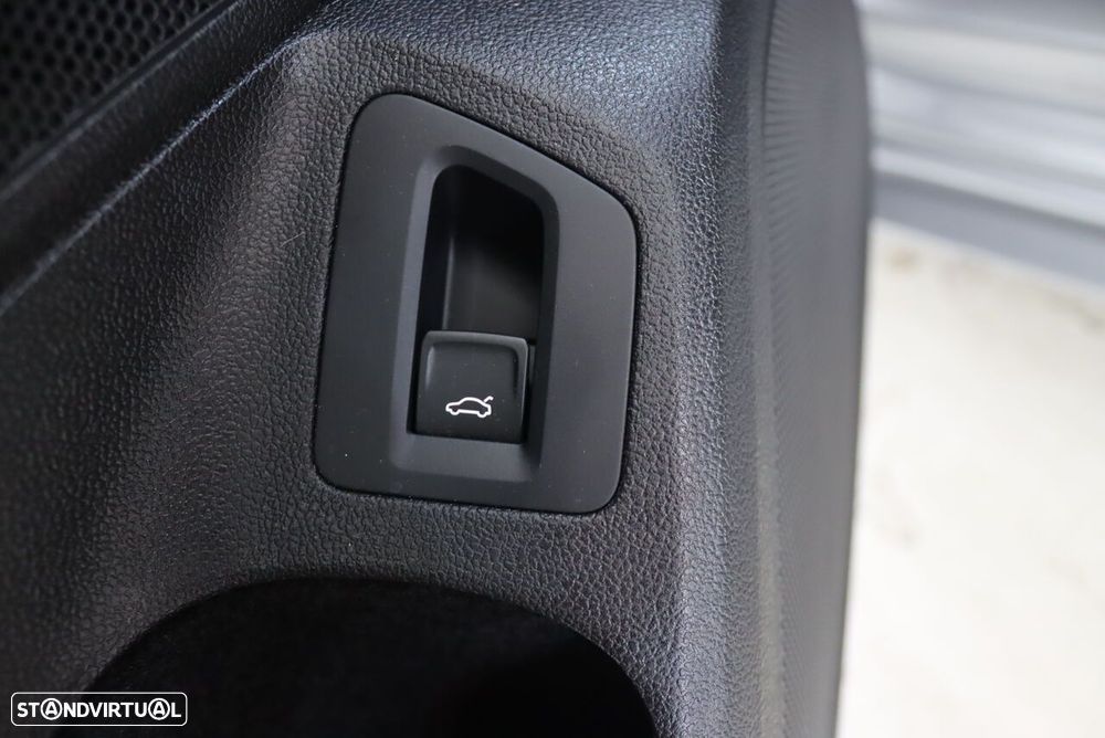 VW Arteon Shooting Brake 2.0 TDI R-Line DSG - 20