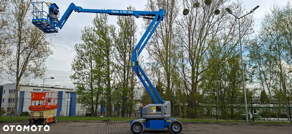 Genie Z-45/25J DC - 7