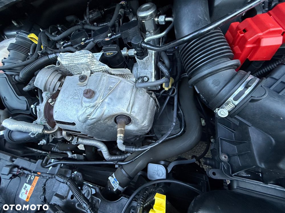 Ford Courier - 32