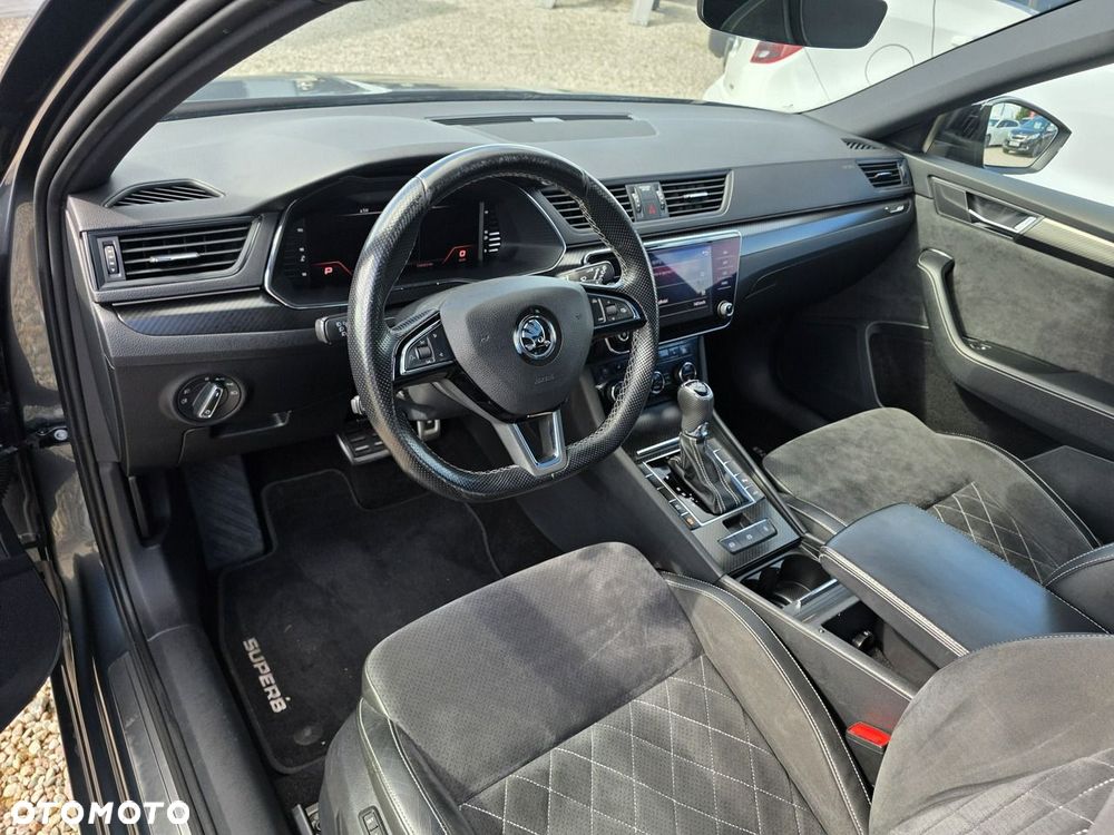 Skoda Superb 2.0 TDI Sportline DSG7 - 32
