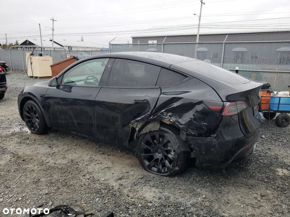 Tesla Y Long Range Dual Motor AWD - 5