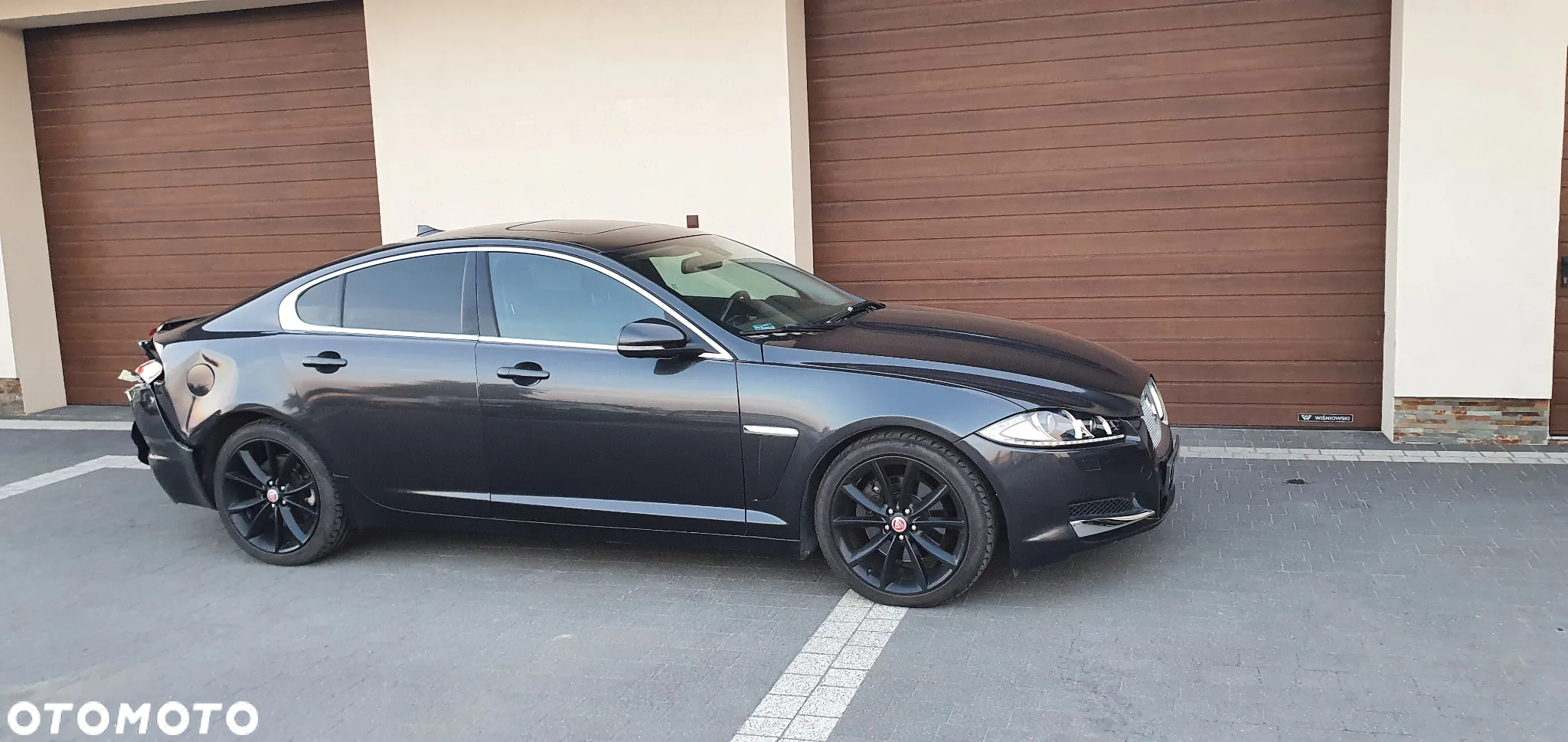 Jaguar XF - 4