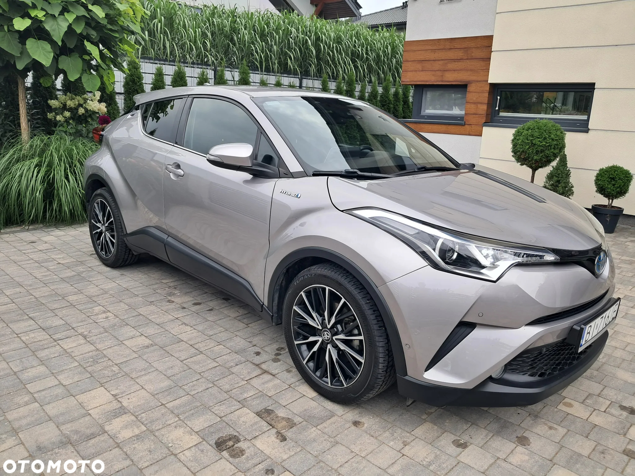 Toyota C-HR 1.8 Hybrid Premium - 8