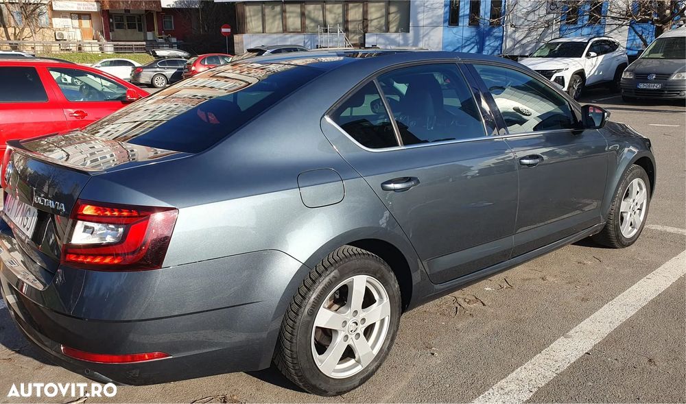 Skoda Octavia - 3
