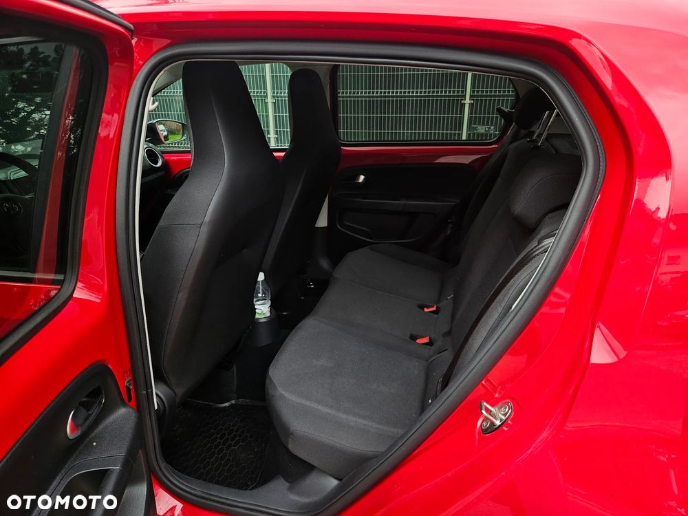 Volkswagen up! - 38