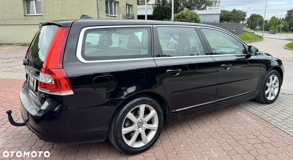 Volvo V70 D4 Geartronic Momentum - 11