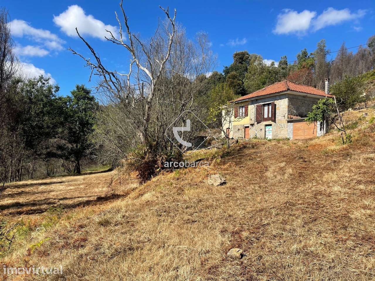 Moradia em pedra com terreno em Eiras - Arcos de Valdevez - Grande imagem: 3/45