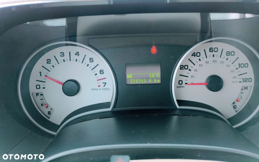 Ford Explorer 4.0 4WD - 18