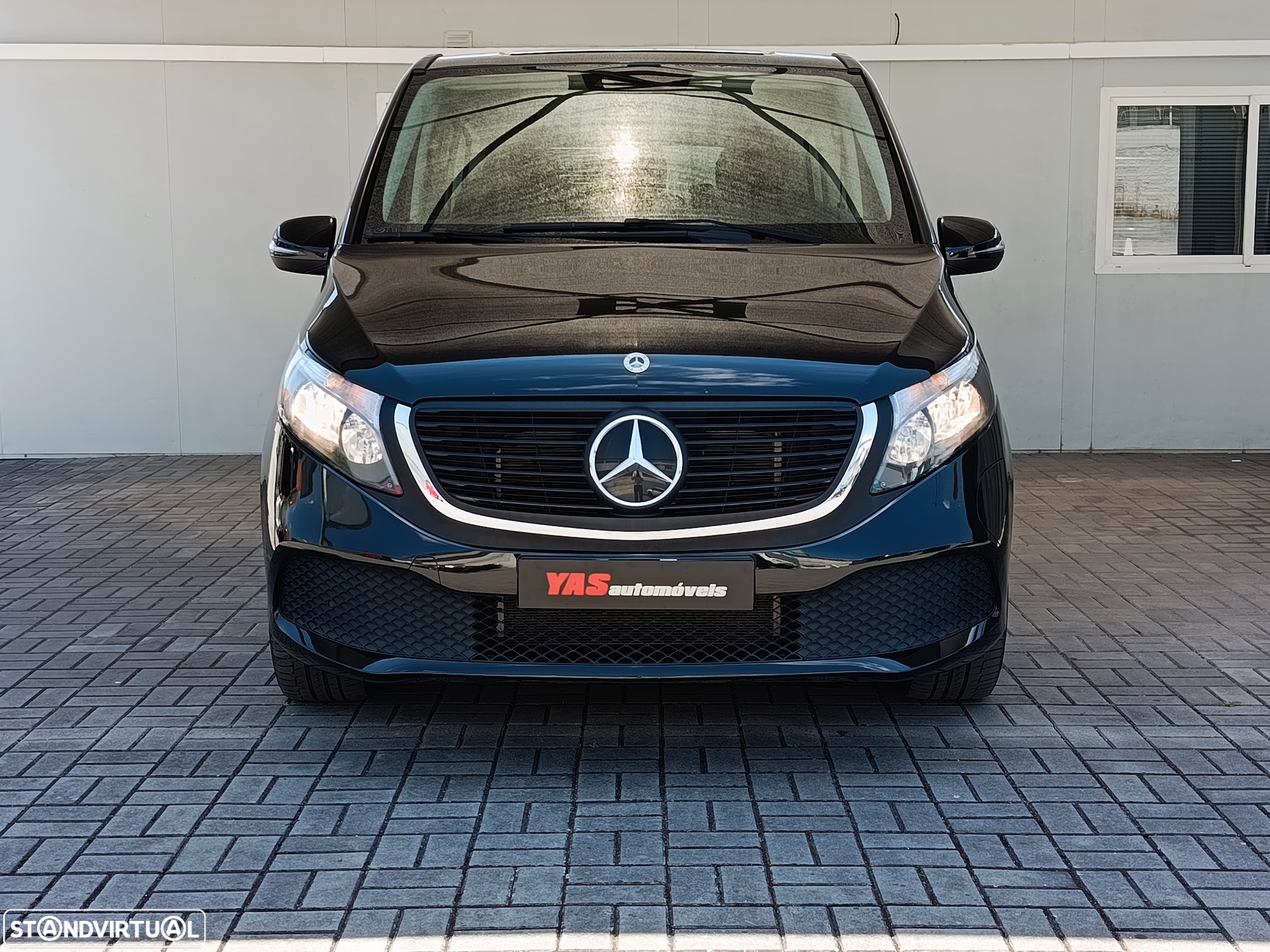 Mercedes-Benz EQV 300 Longo - 2