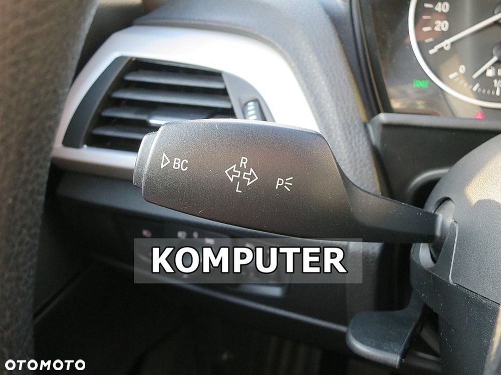 BMW Seria 1 118d DPF - 16