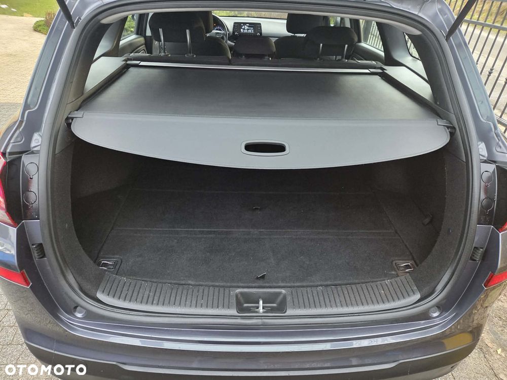 Hyundai i30 1.4 T-GDI Comfort DCT - 37