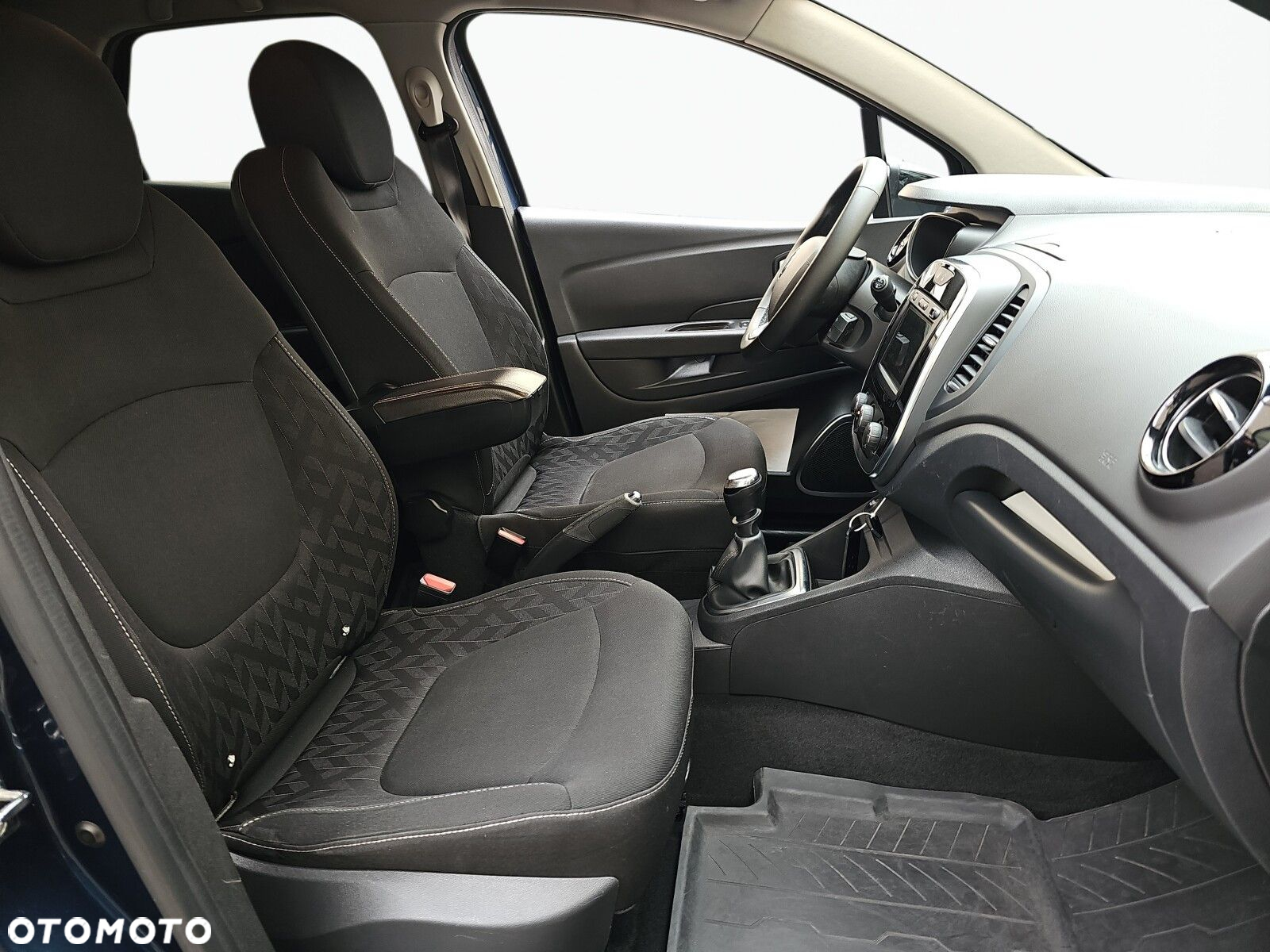 Renault Captur - 14