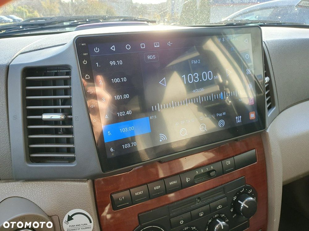 Jeep Grand Cherokee - 20