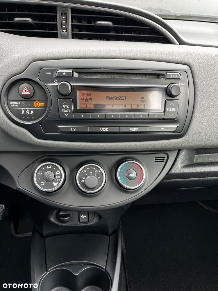 Toyota Yaris - 16