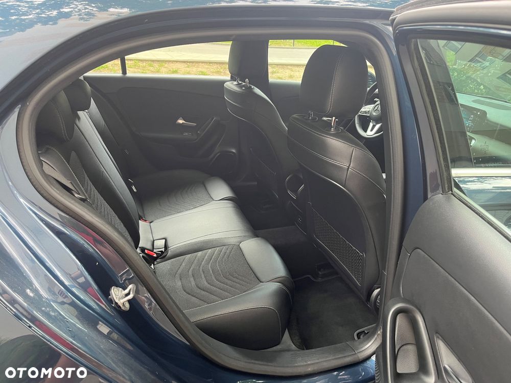 Mercedes-Benz Klasa A 200 d 8G-DCT - 12