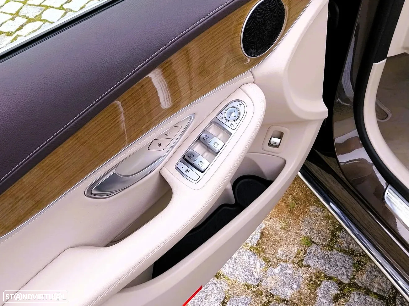 Mercedes-Benz C 200 - 13