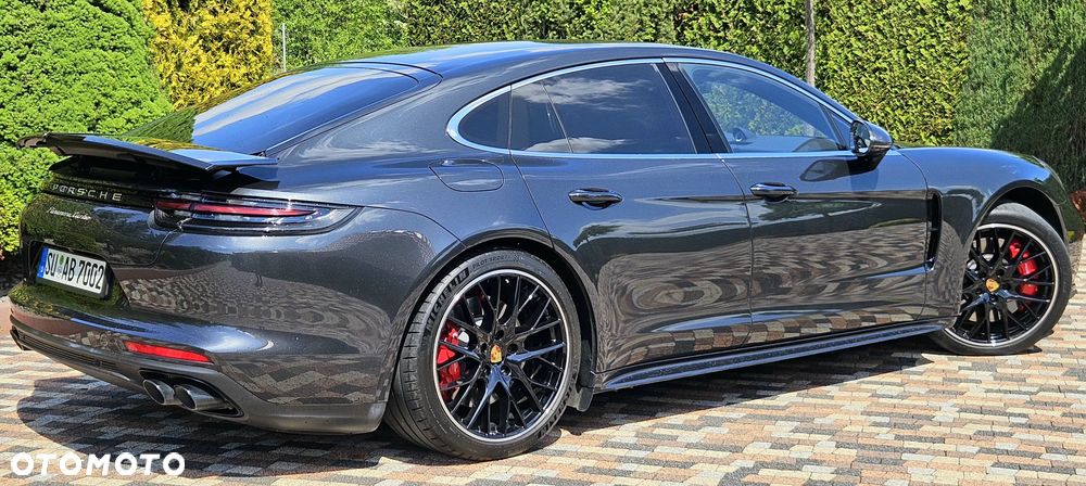 Porsche Panamera Turbo - 17