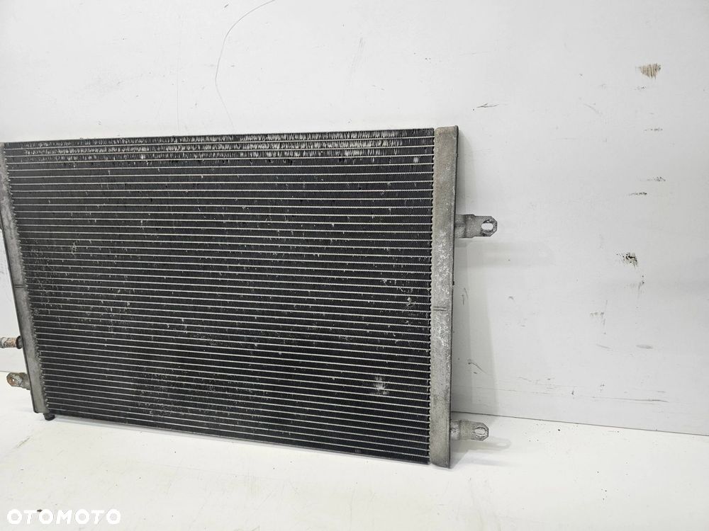 DODATKOWA CHŁODNICA WODY AUDI A6 C6 3.0 TFSI 4F0145804K - 2