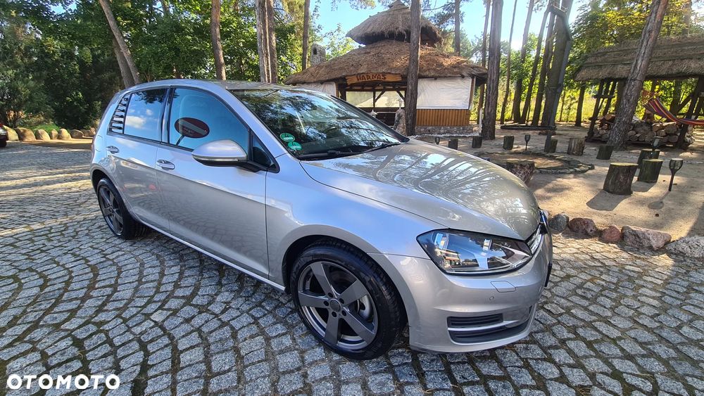 Volkswagen Golf 1.2 TSI BlueMotion Technology Comfortline - 2