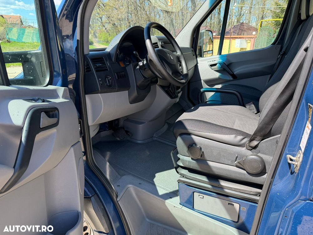 Mercedes-Benz Sprinter 318 - 16