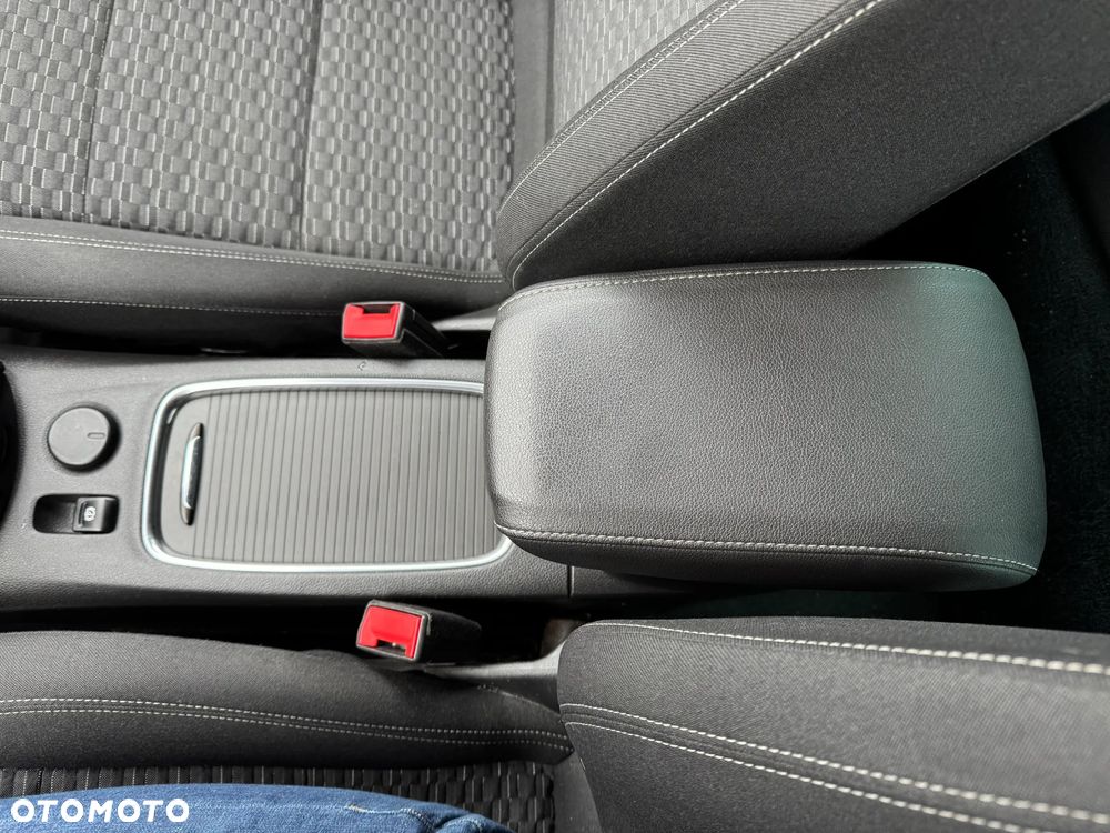 Opel Astra 1.4 Turbo Start/Stop Innovation - 25