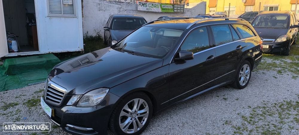 Mercedes-Benz E 220 BlueTEC Avantgarde Auto. - 1
