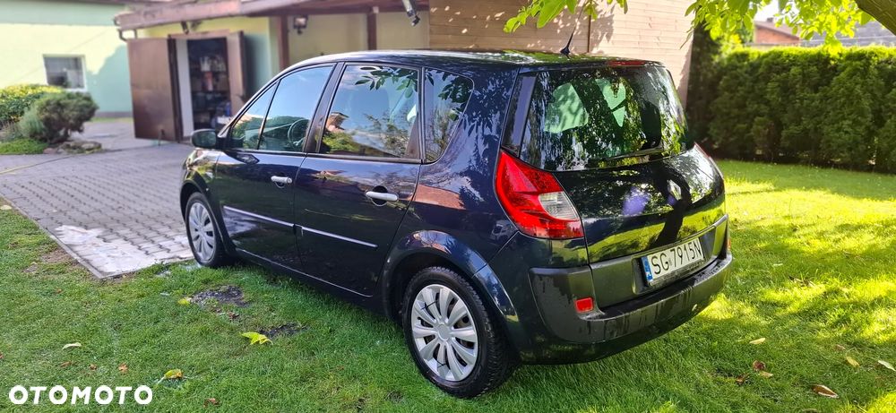 Renault Scenic 2.0 16V Emotion - 5