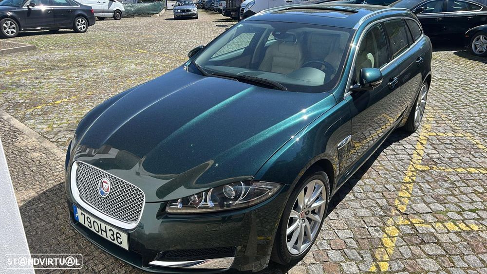 Jaguar XF Sportbrake 3.0 D V6 R-Sport - 1