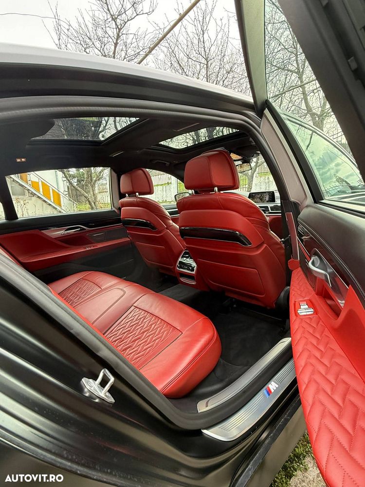 BMW Seria 7 750i xDrive - 34