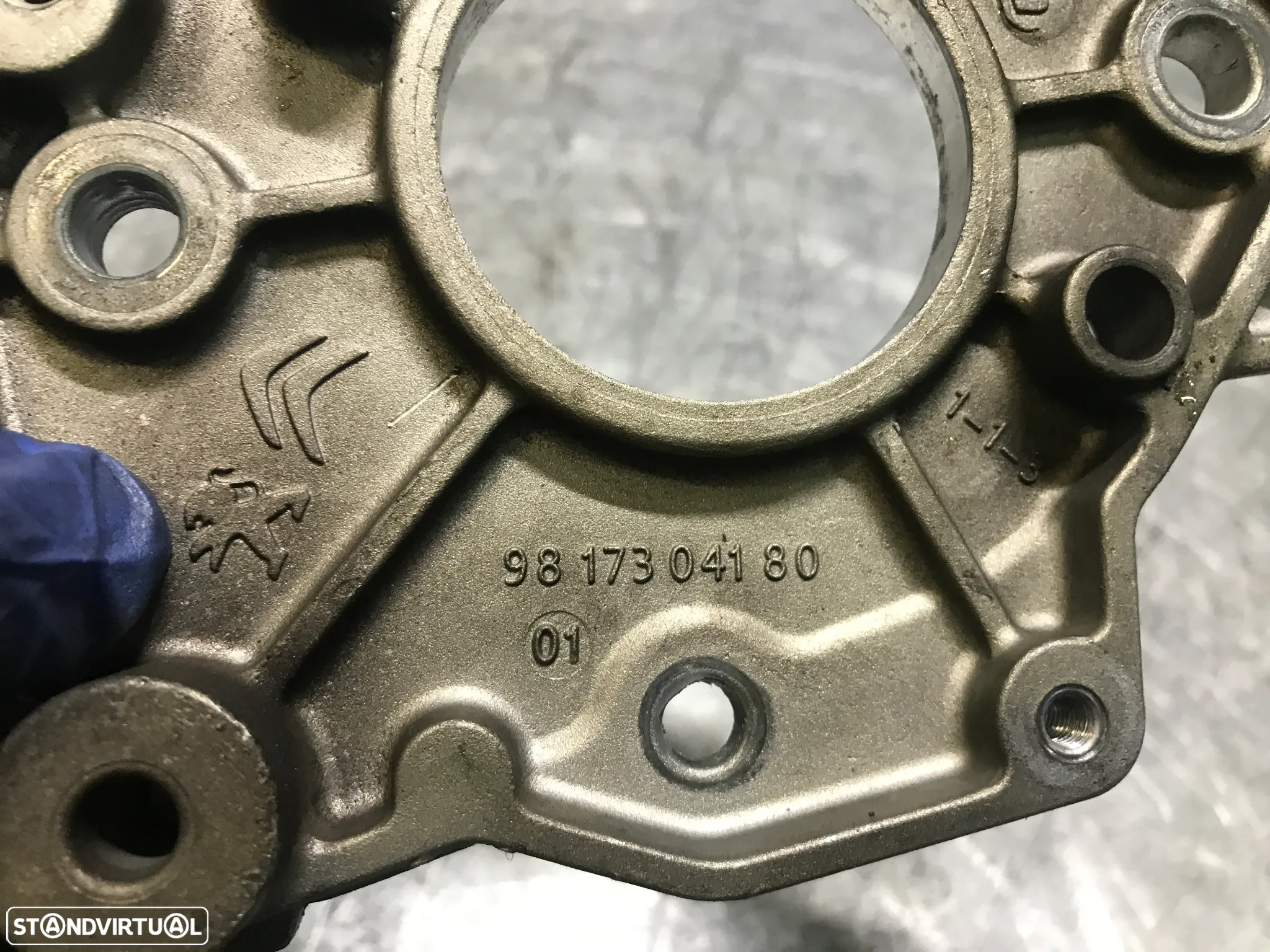 APOIO / SUPORTE DA BOMBA PEUGEOT / CITROEN / FORD 1.5HDI 1.5TDCI 9817304180 - 5