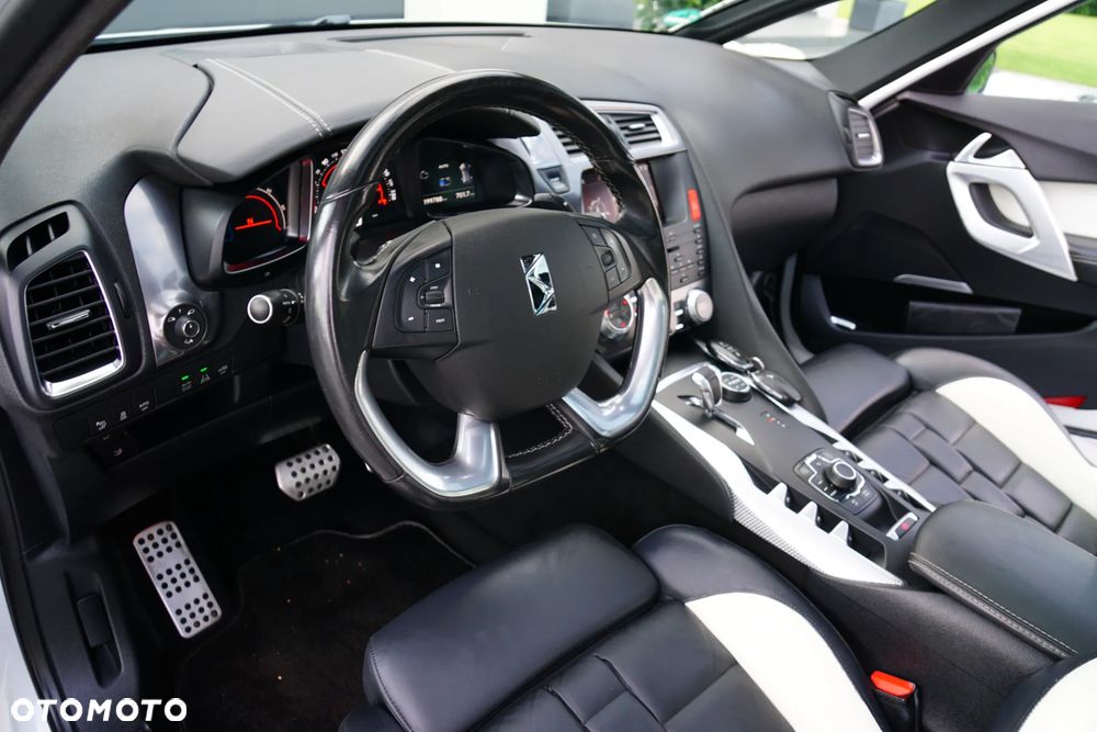 Citroën DS5 HDi 165 SportChic - 24