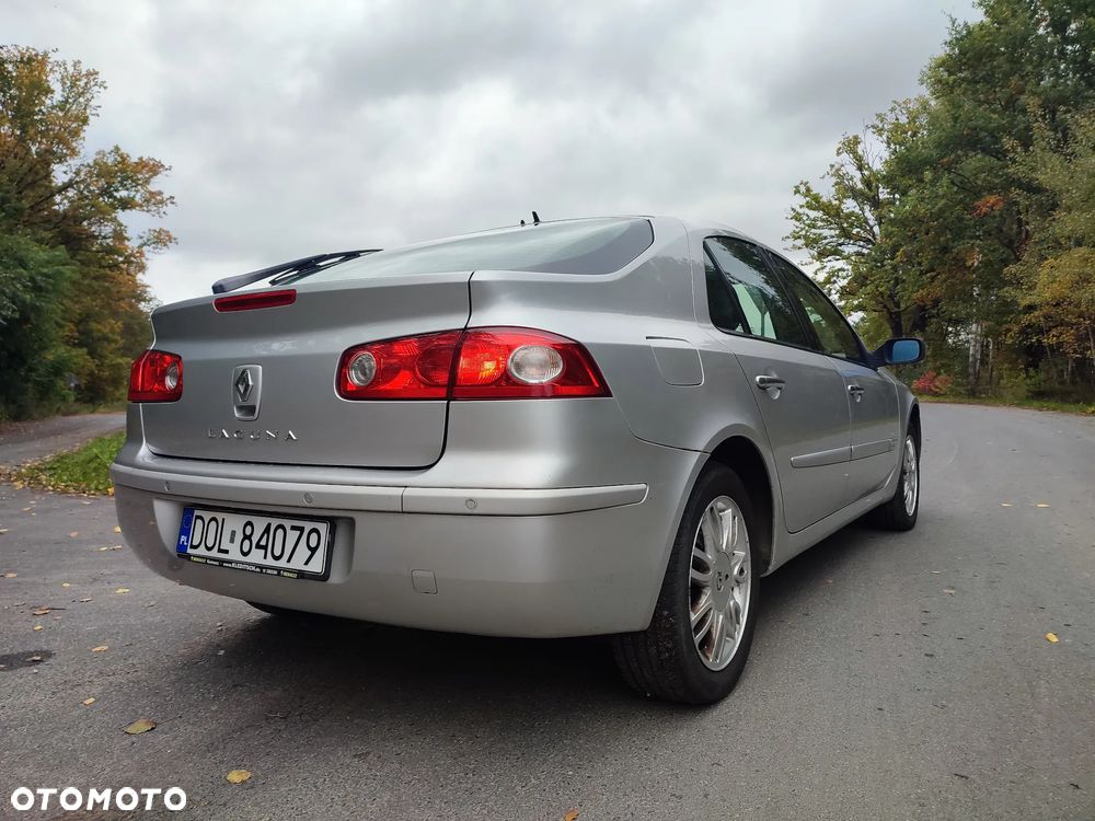 Renault Laguna 2.0 dCi FAP Initiale - 6