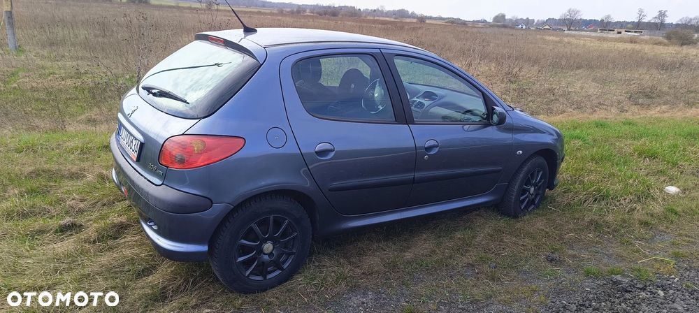 Peugeot 206 - 4