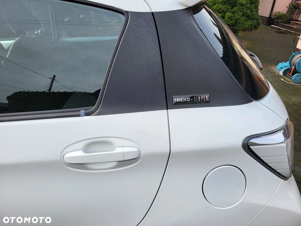 Toyota Yaris - 10