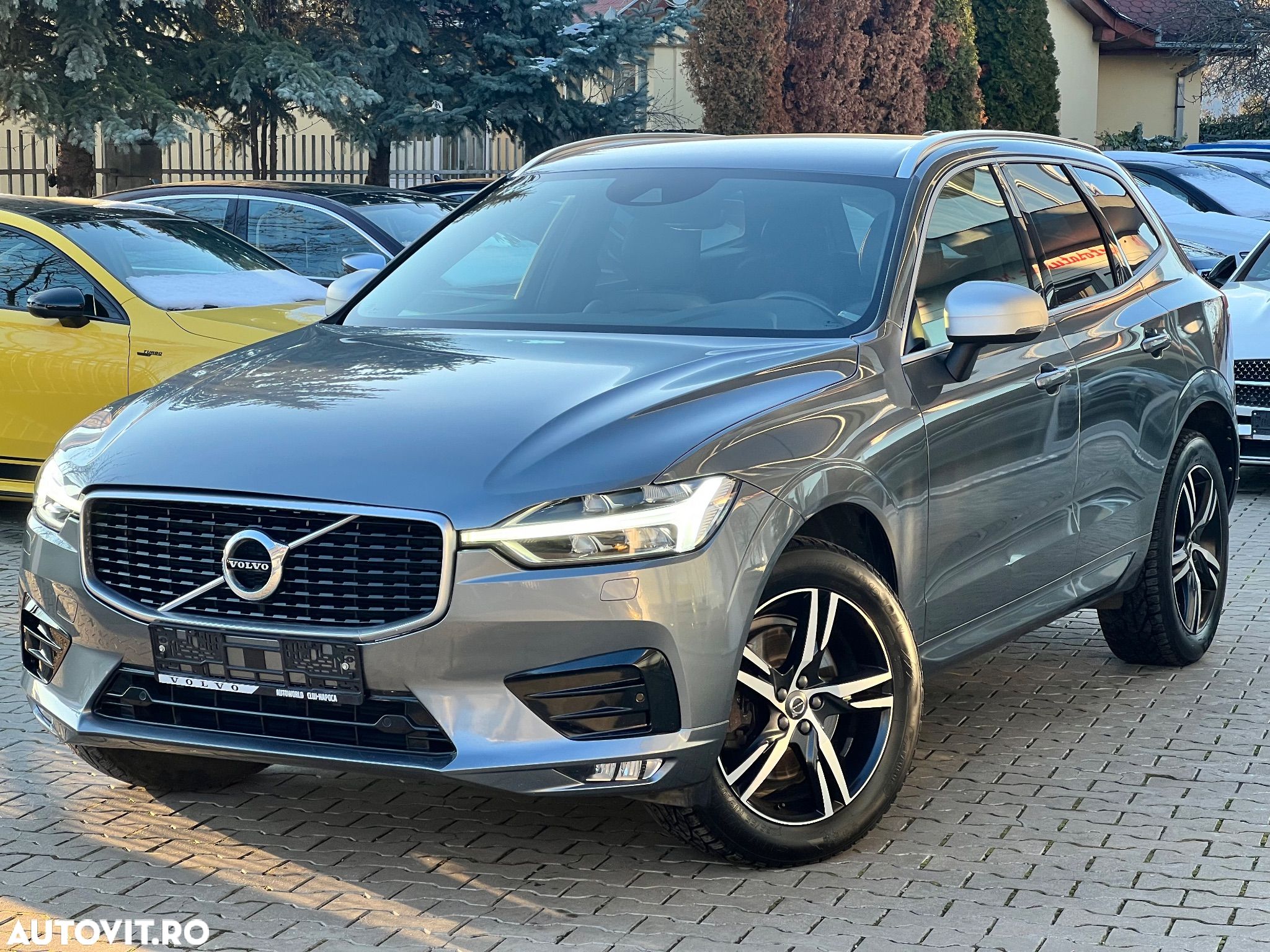 Volvo XC 60 D4 AWD Geartronic RDesign - 1