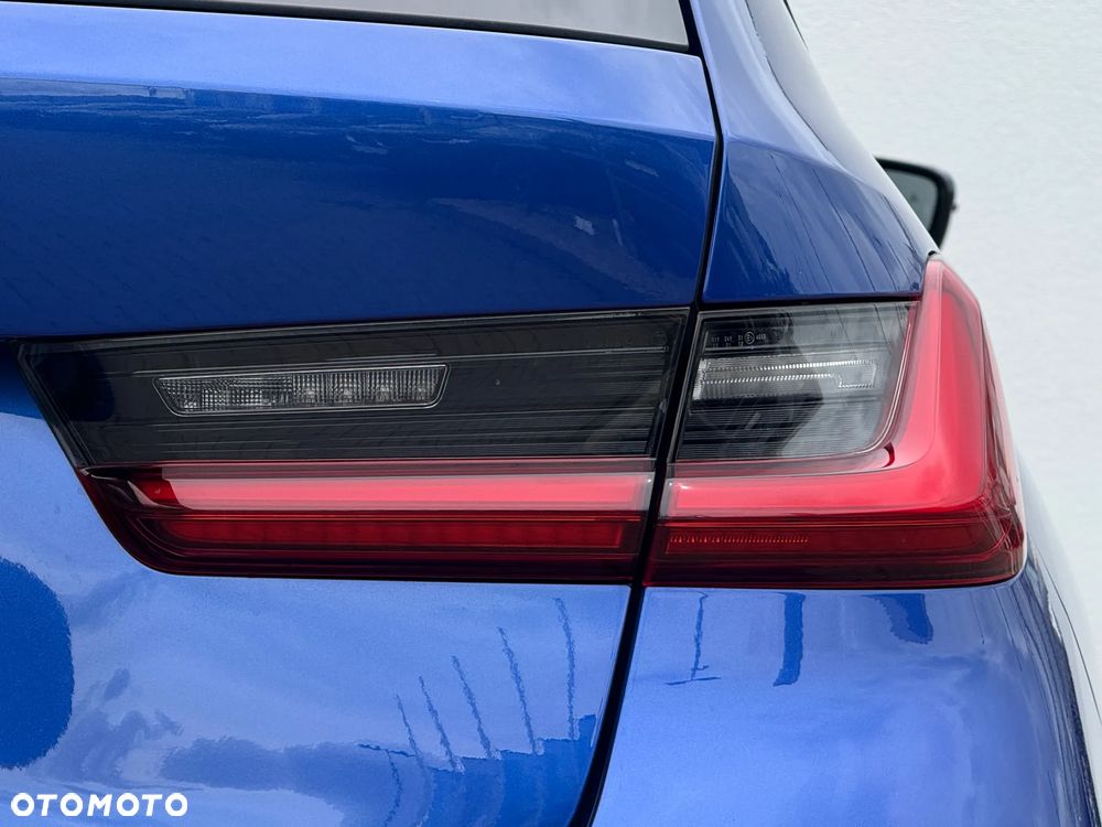 BMW Seria 3 320d xDrive M Sport sport - 8
