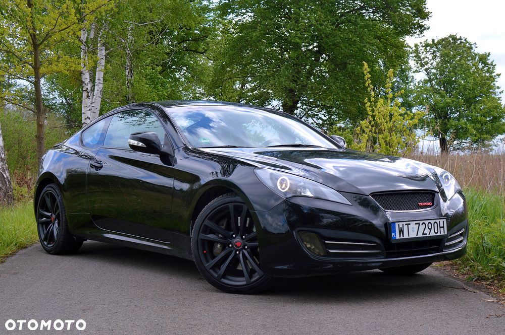 Hyundai Genesis Coupe 2.0 T - 1