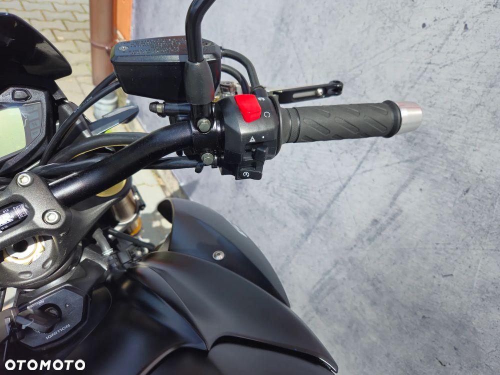 Suzuki GSX - 14