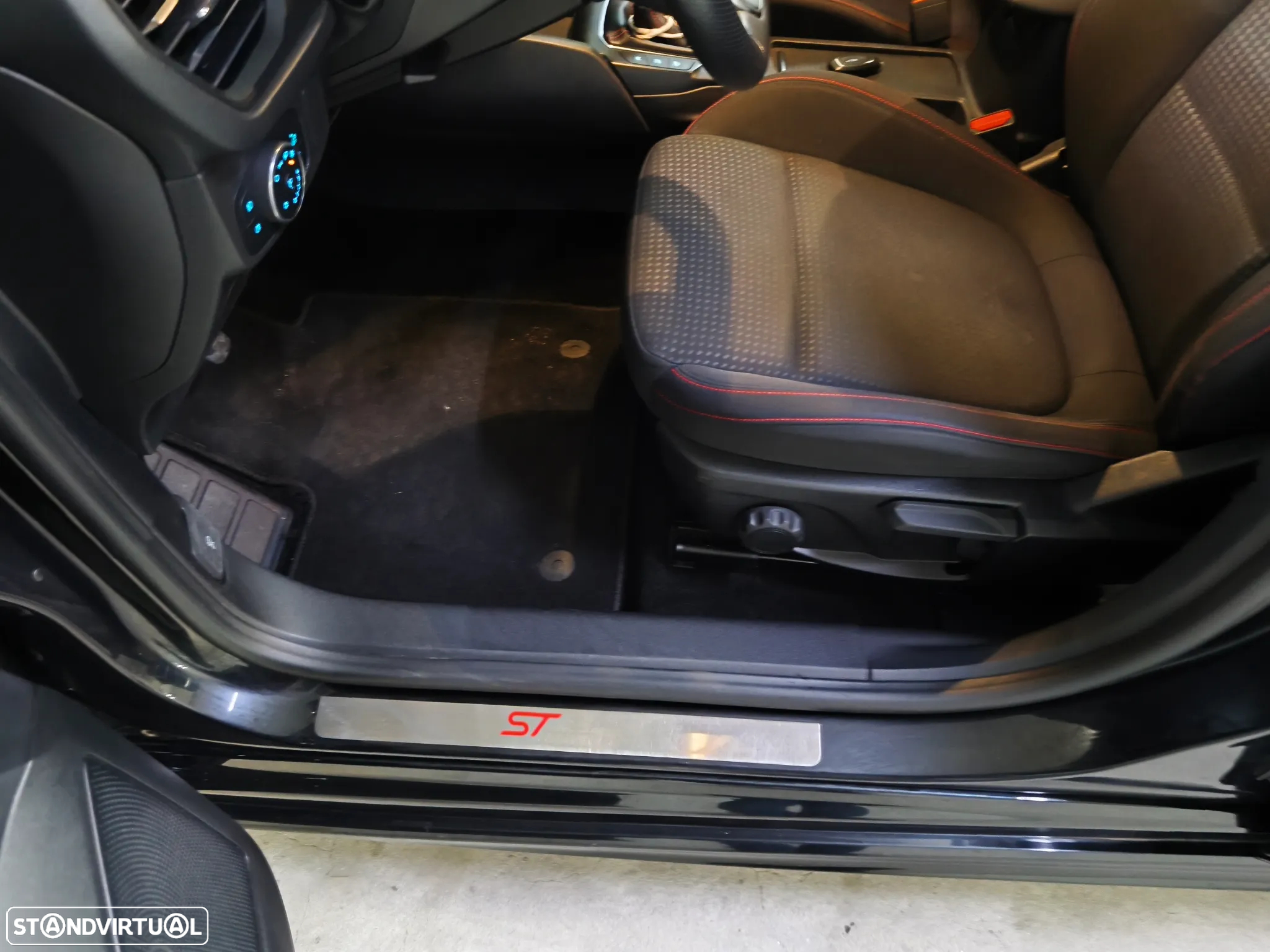 Ford Focus 1.5 TDCi EcoBlue ST-Line - 7