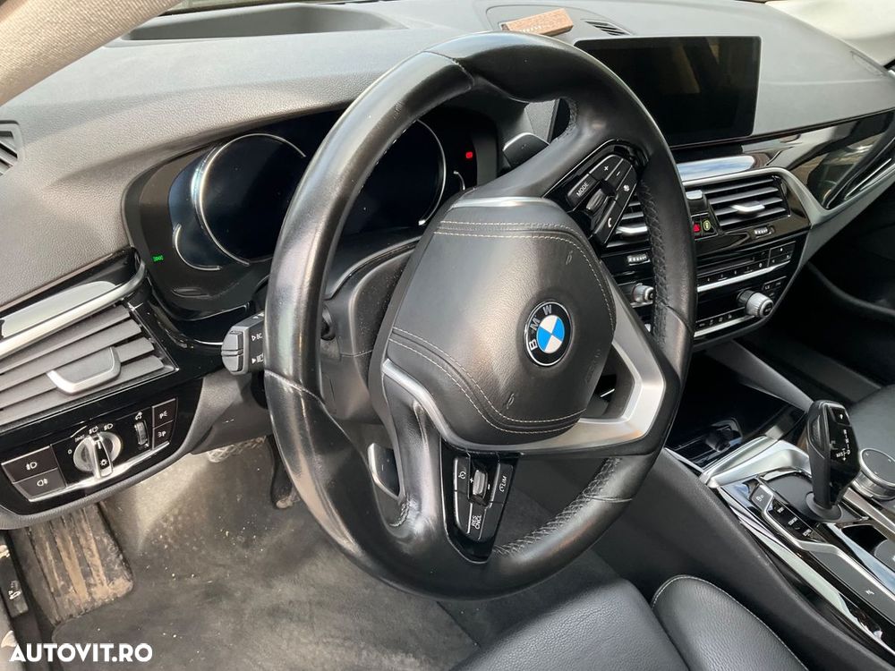 BMW Seria 5 520d Aut. - 19