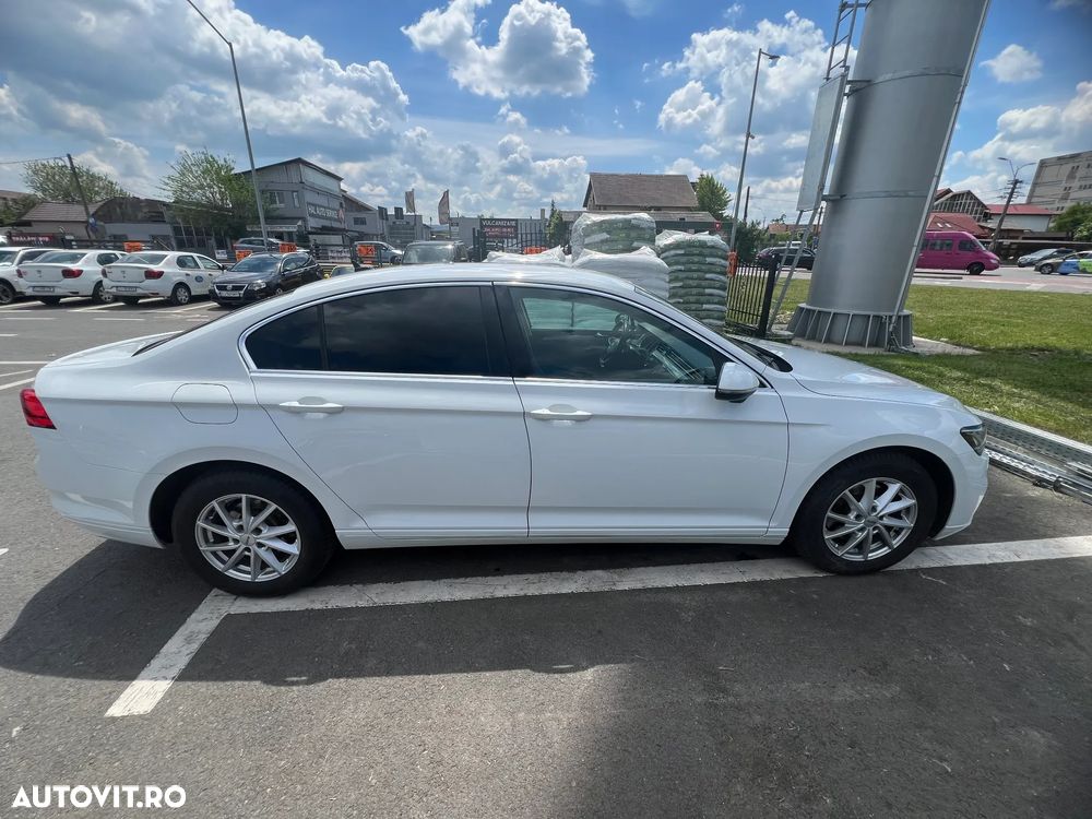 Volkswagen Passat 2.0 TDI DSG Advance - 6