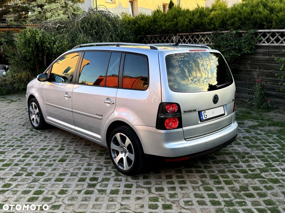 Volkswagen Touran 1.9 TDI Highline - 14