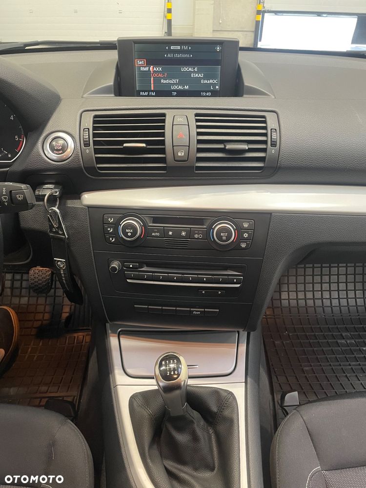 BMW Seria 1 118d - 17