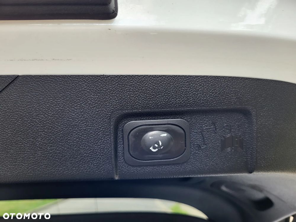 Nissan Leaf 24 kWh (mit Batterie) Visia + - 22